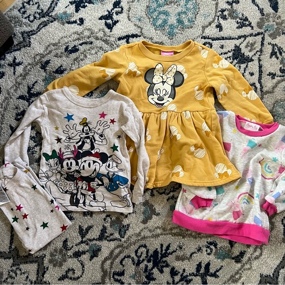 Disney bundle Minnie mouse 2T - Picture 1 of 9